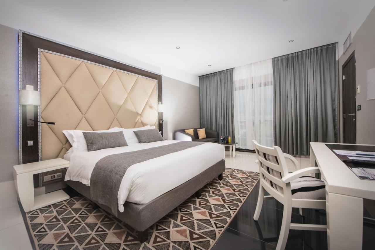 Krystal Palace Douala Ngoại thất bức ảnh